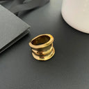 Anillo irregular de mujer