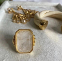 Anillo grande de cristal para mujer.
